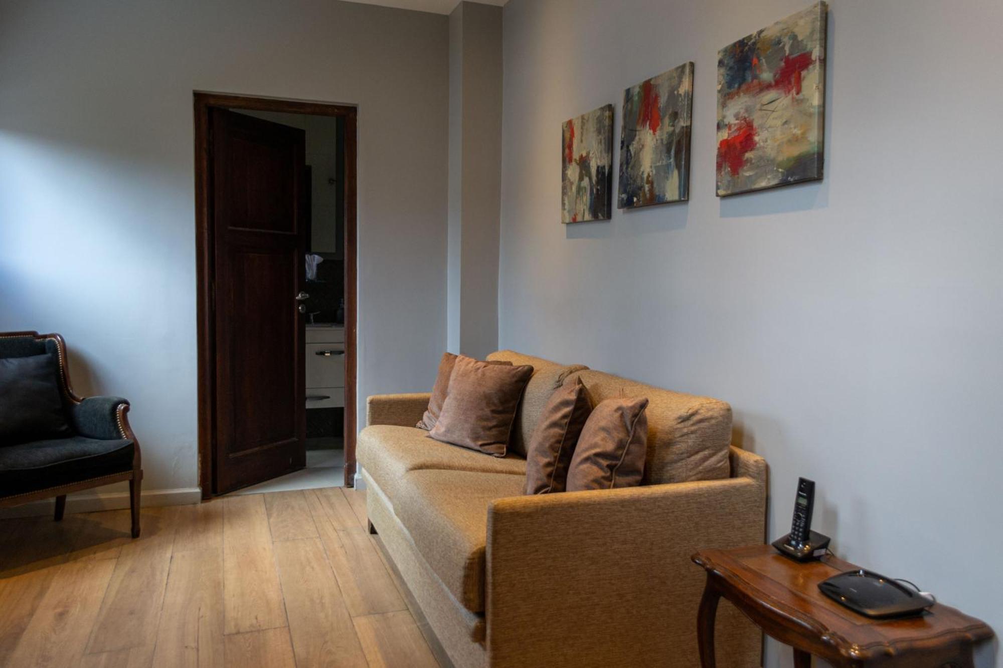 Hotel Miravida Soho & Wine Bar