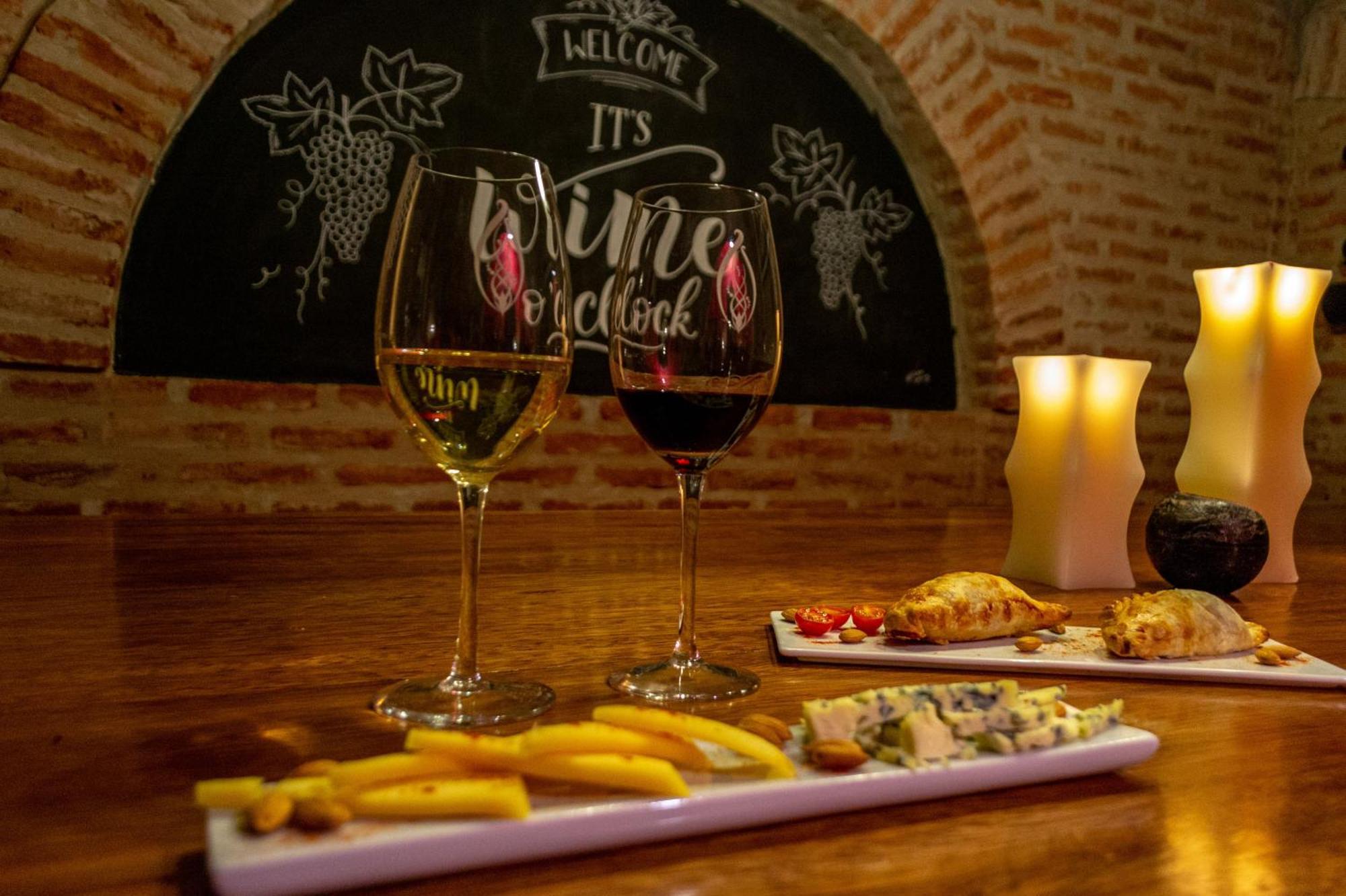 Miravida Soho & Wine Bar Buenos Aires