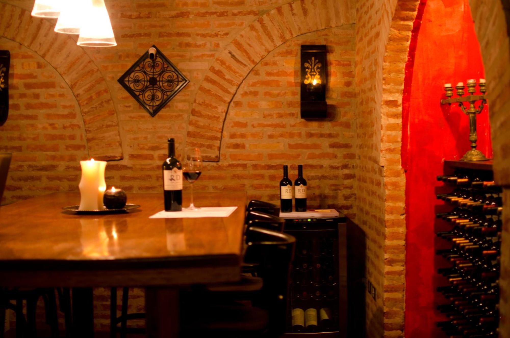 Miravida Soho & Wine Bar Buenos Aires