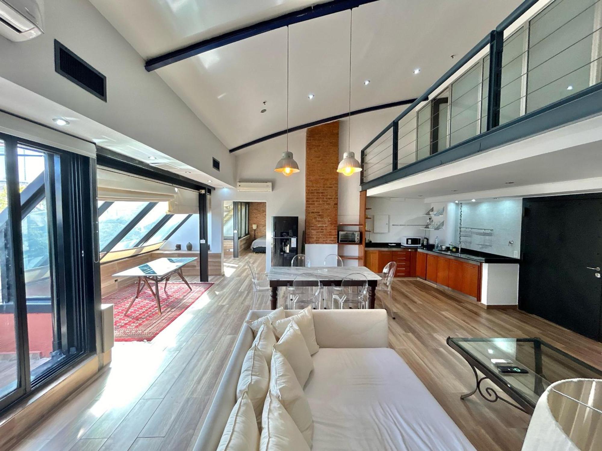 Amplio Loft En Puerto Madero A Pasos Del Puente De La Mujer Y Casa Rosada Apartment Buenos Aires