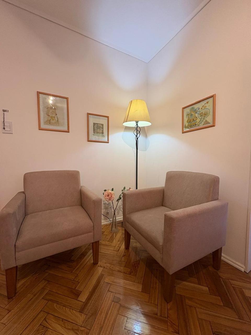 Cerca De La Rural Apartment