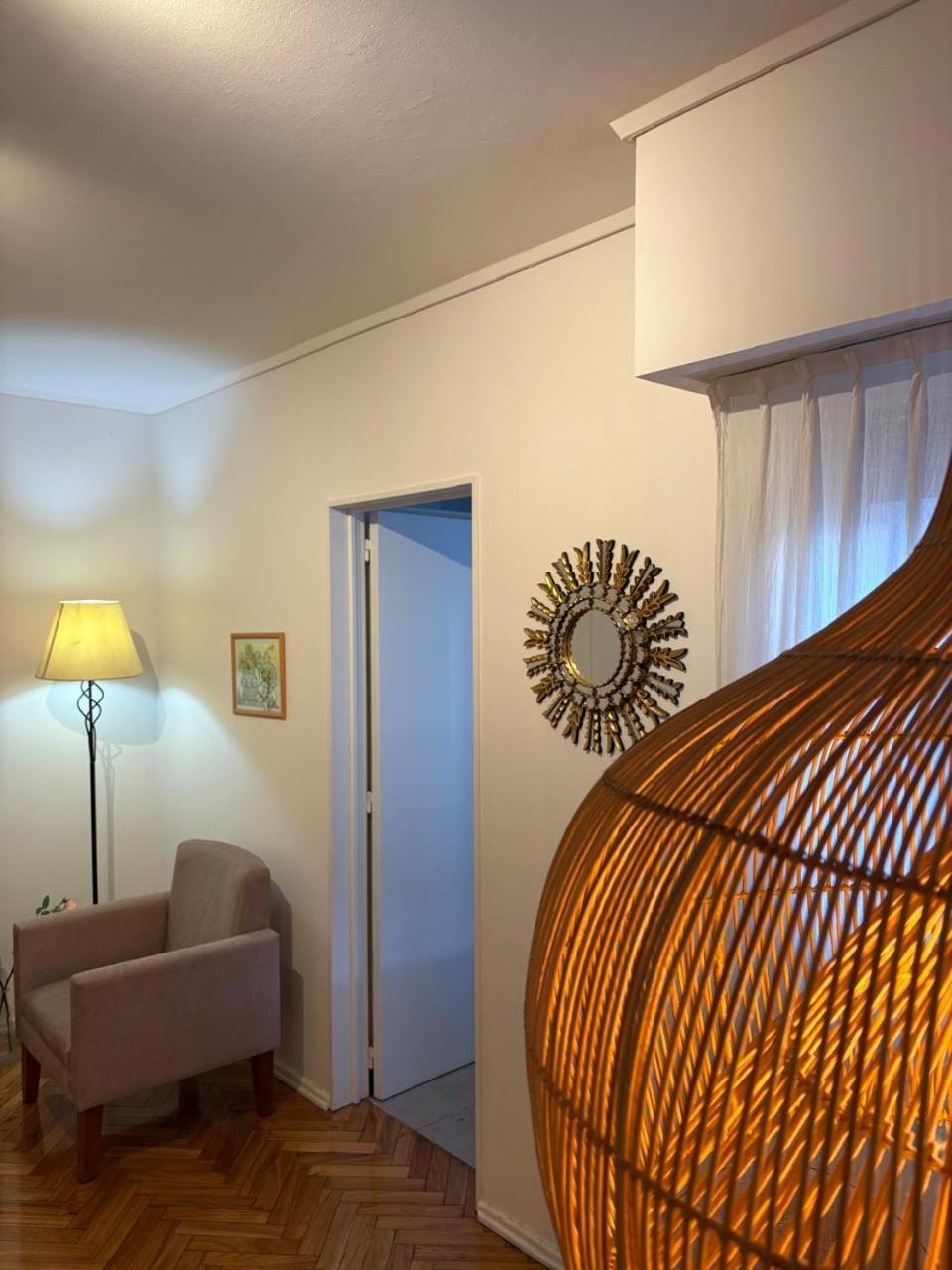 Cerca De La Rural Apartment