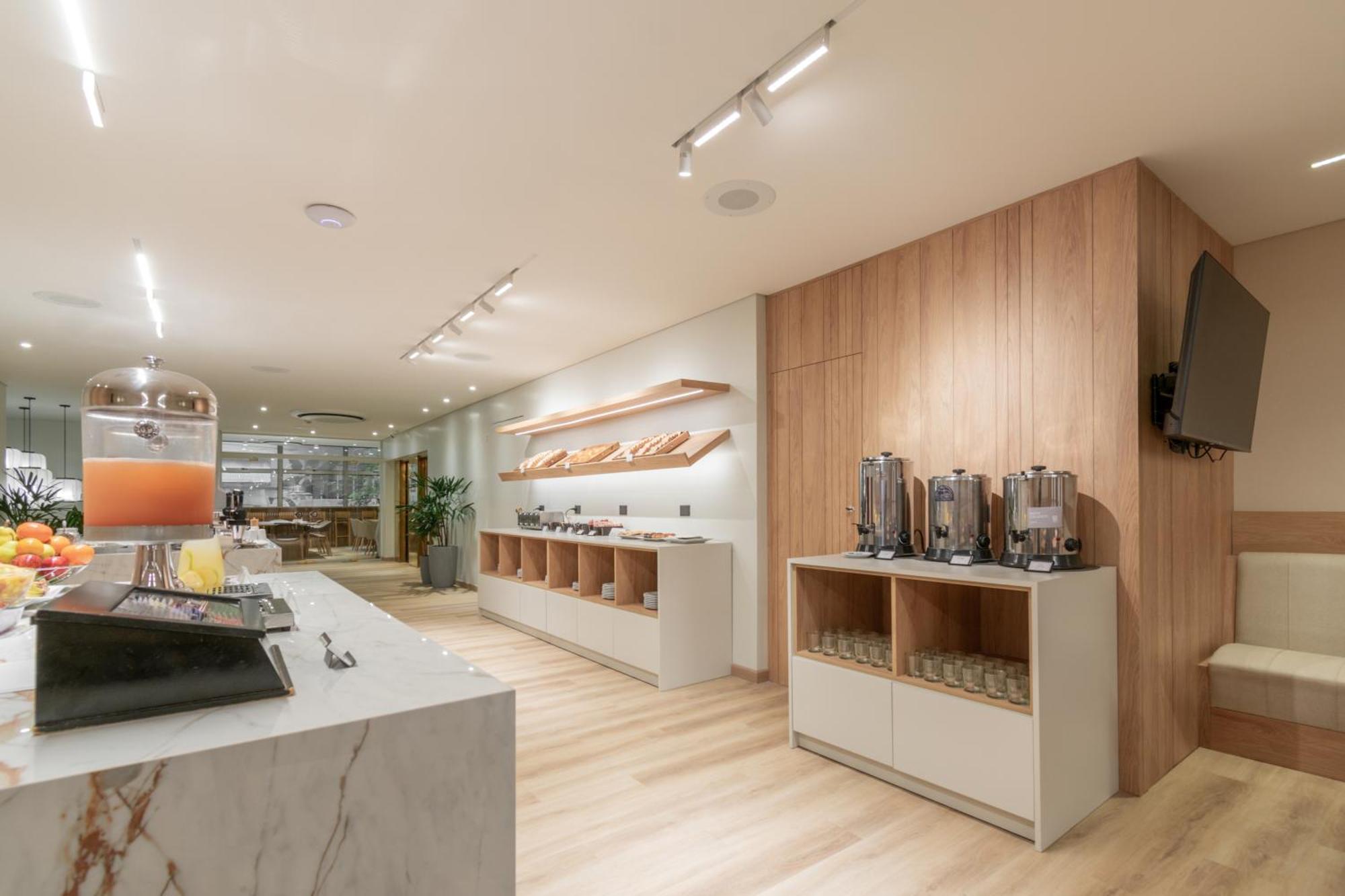 Solans Carlton