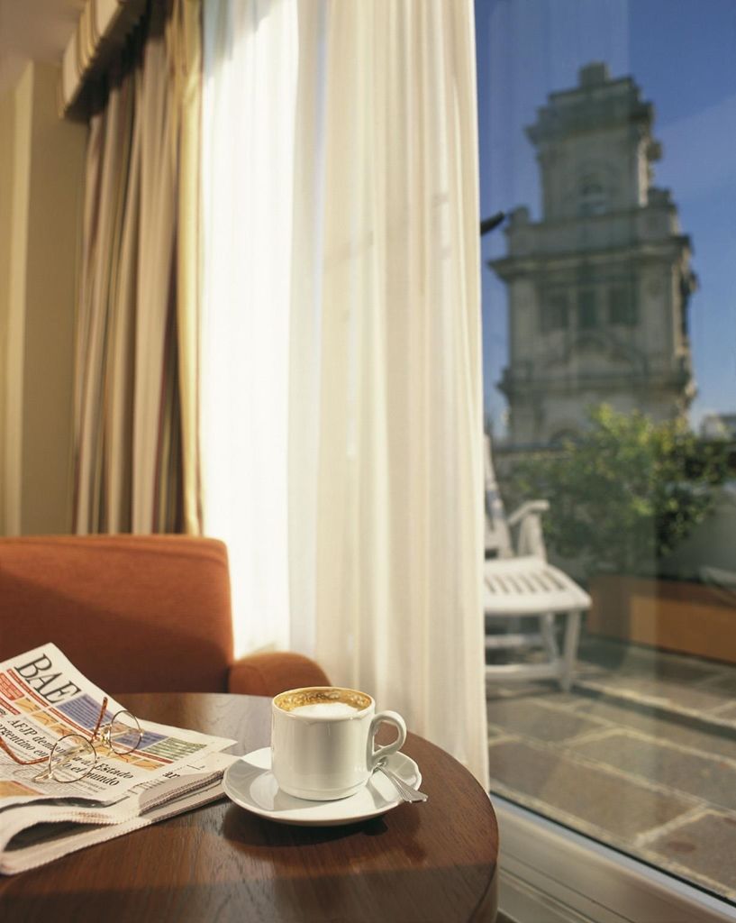 Hotel Nh Latino