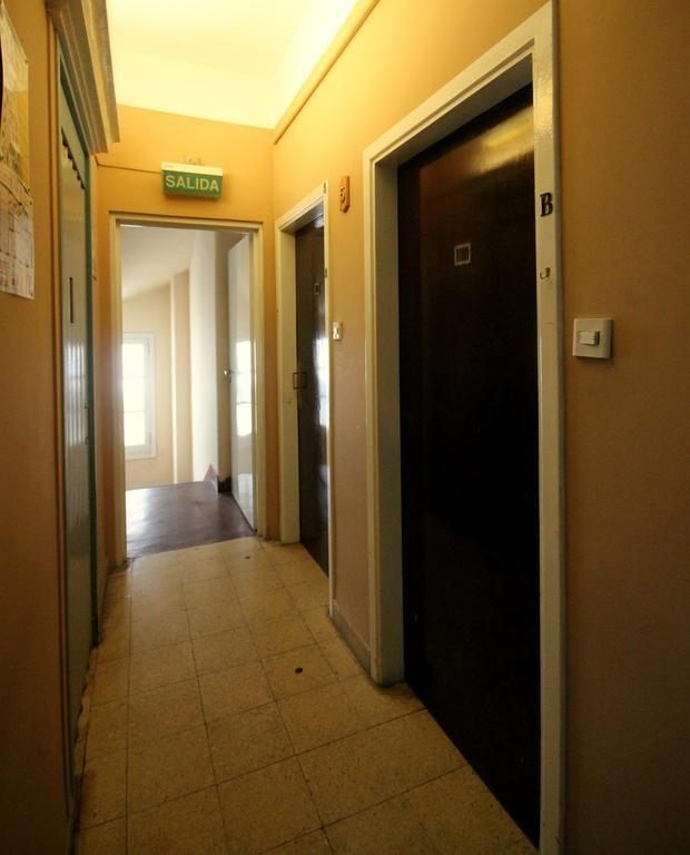 Apart Corrientes 767 Apartment *