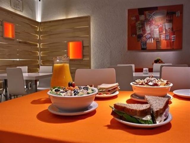 Monarca Hotel 4*