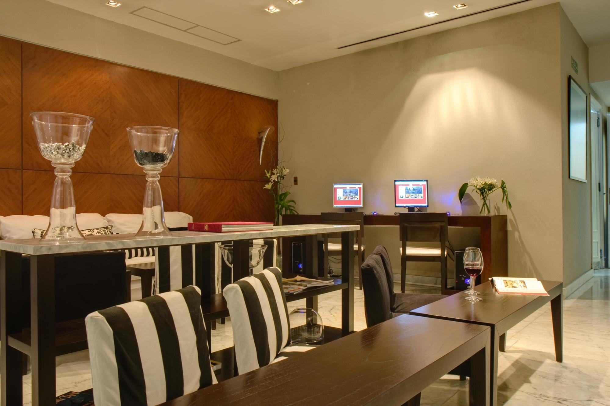 Hotel Broadway & 4*