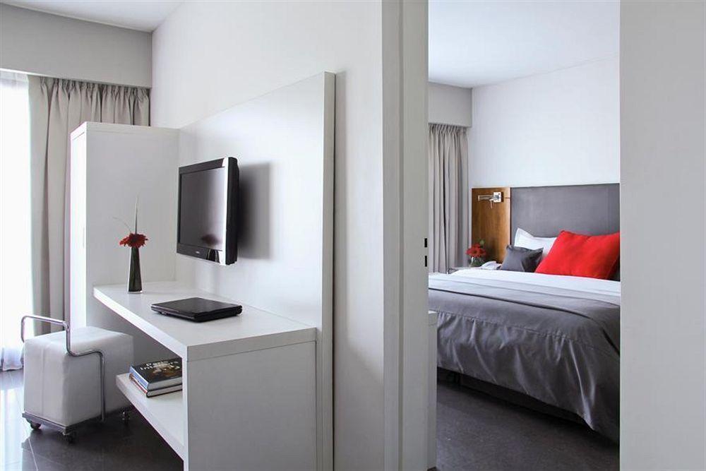 Aparthotel Monserrat 4*