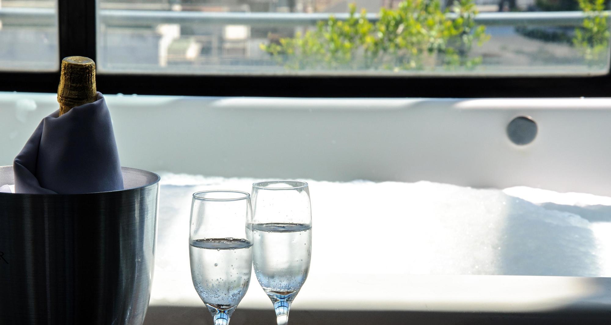 Aparthotel Monserrat