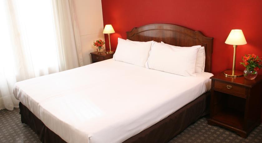 Hotel Crisol Catalinas 3*