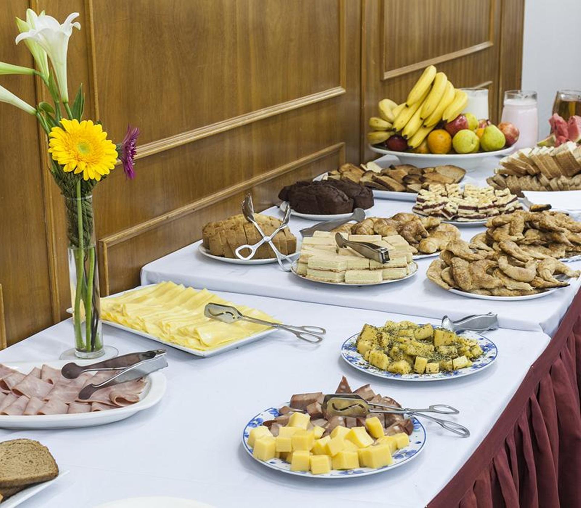 Hotel Crisol Catalinas 3*