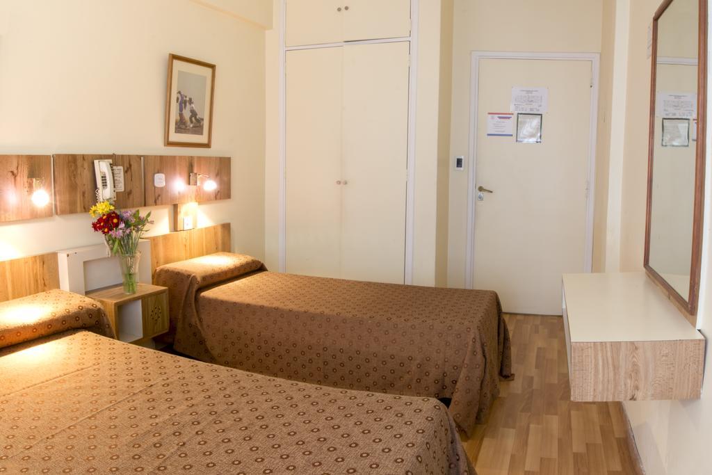 Pacifico Hotel 2*