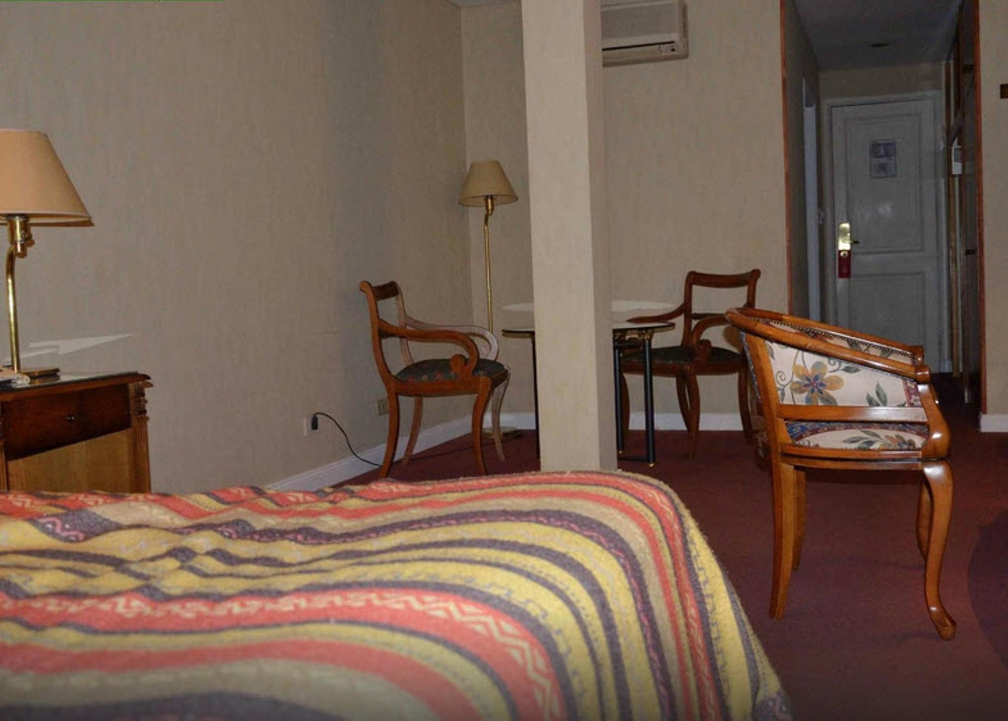 Hotel Mayflower