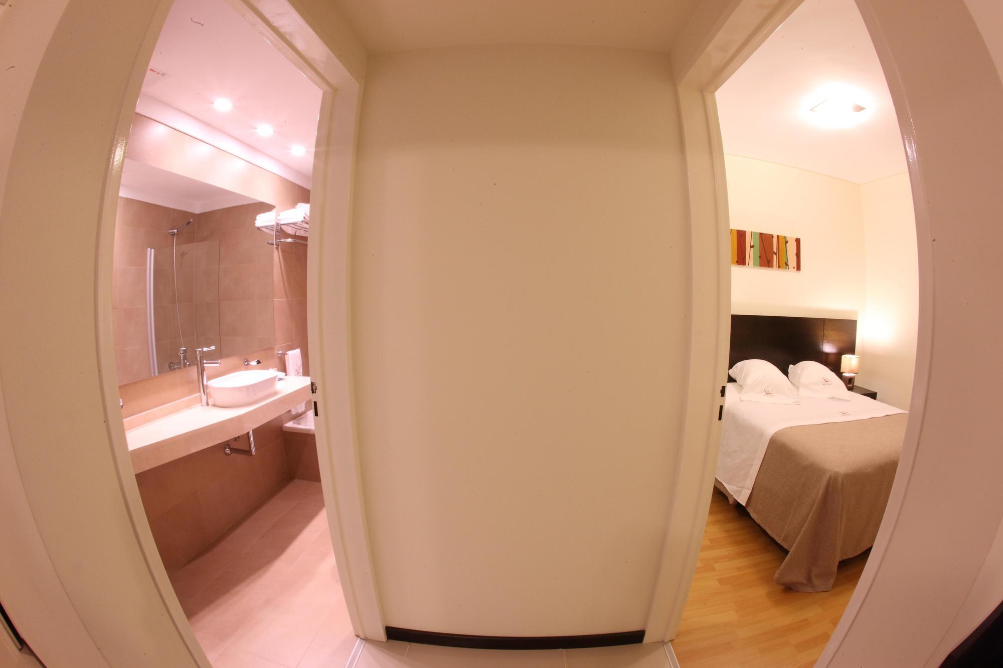 Lecer Aparthotel 3*