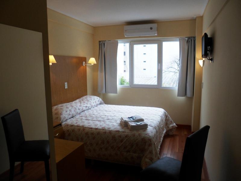 Juramento De Lealtad Townhouse Hotel 3*