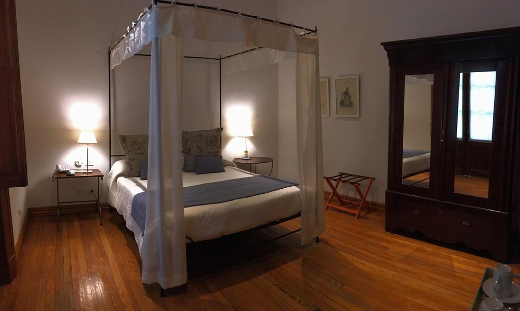 Cruce's Boutique 4*