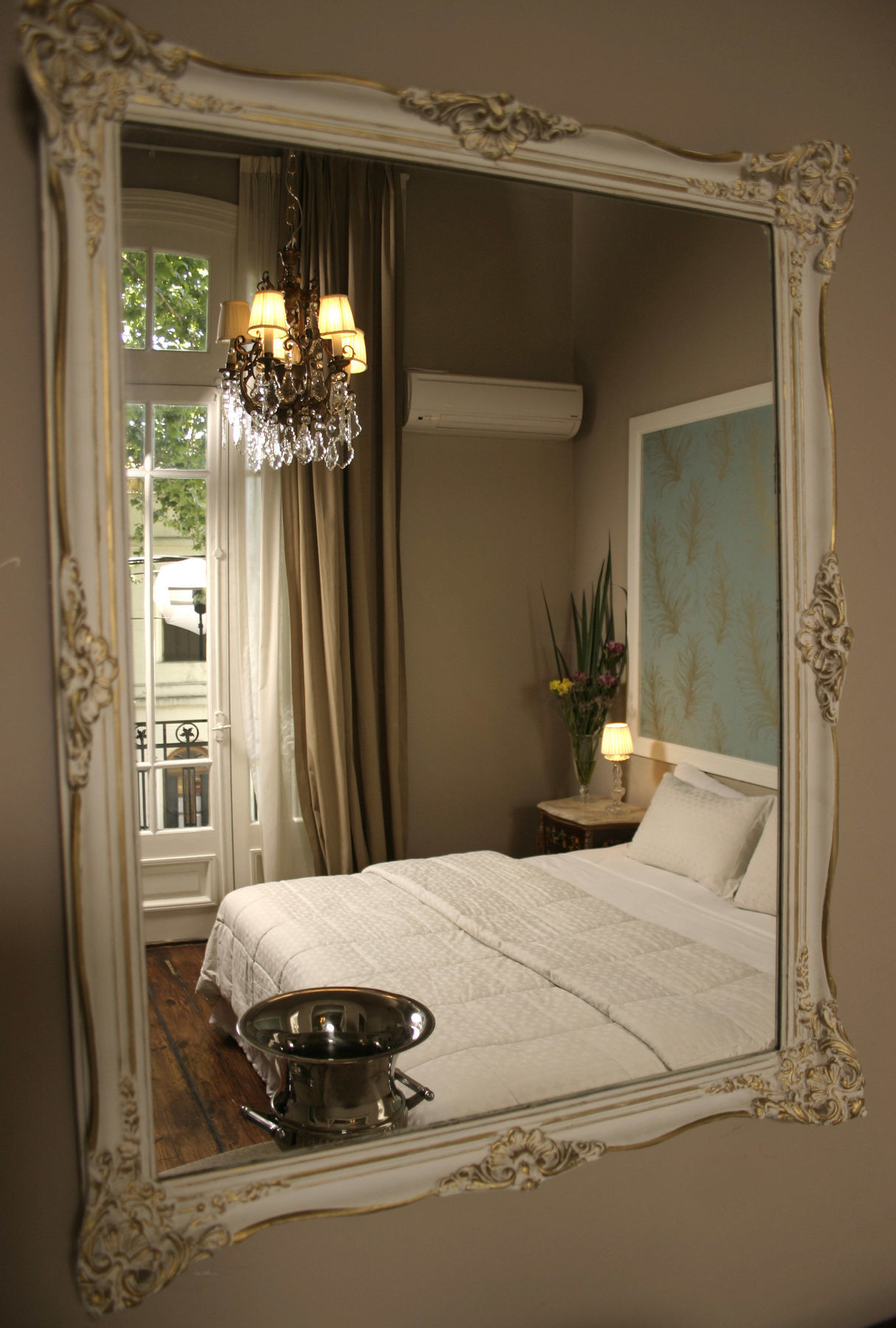 Dumont Boutique Hotel 4*