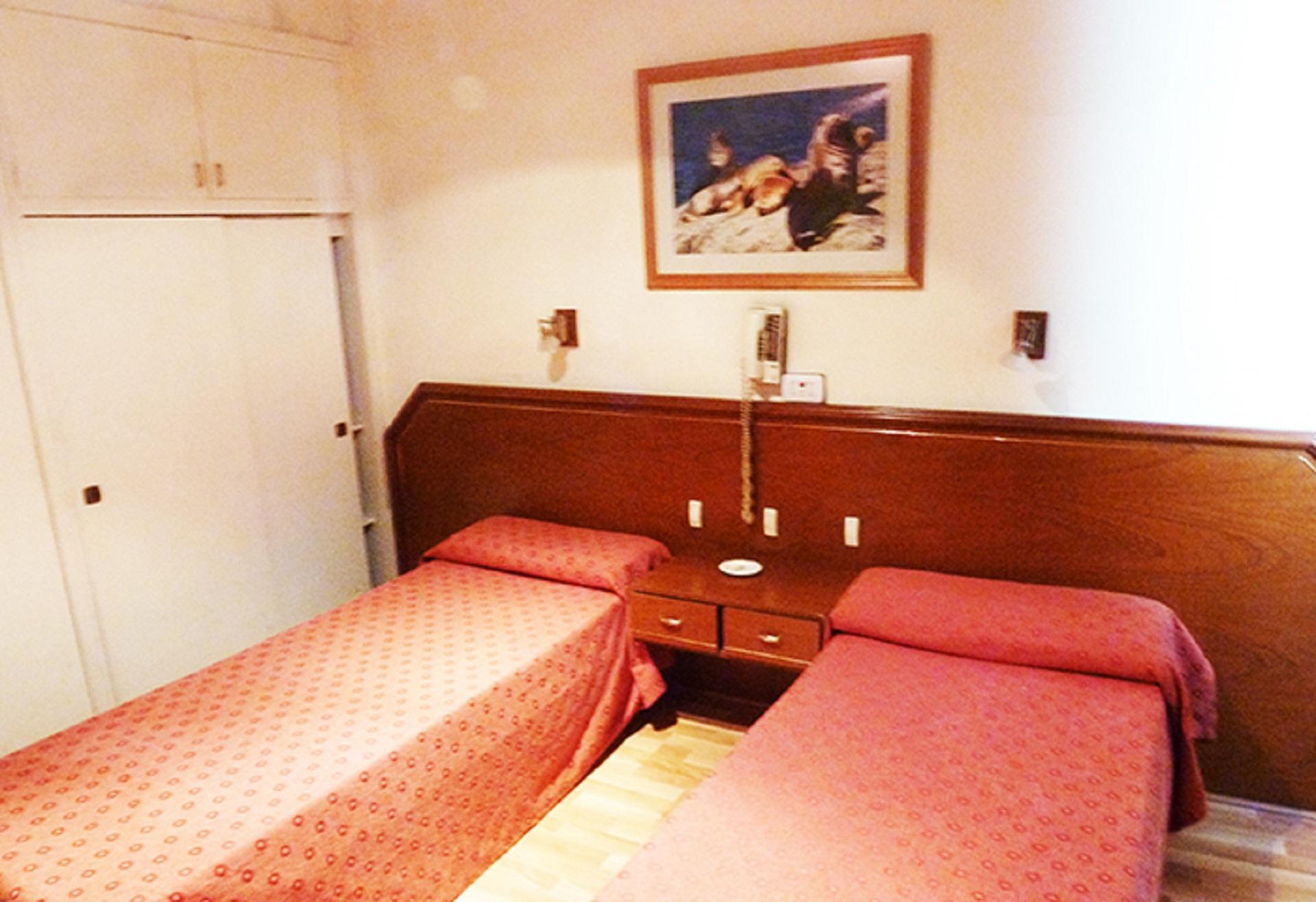 Pacifico Hotel 2*