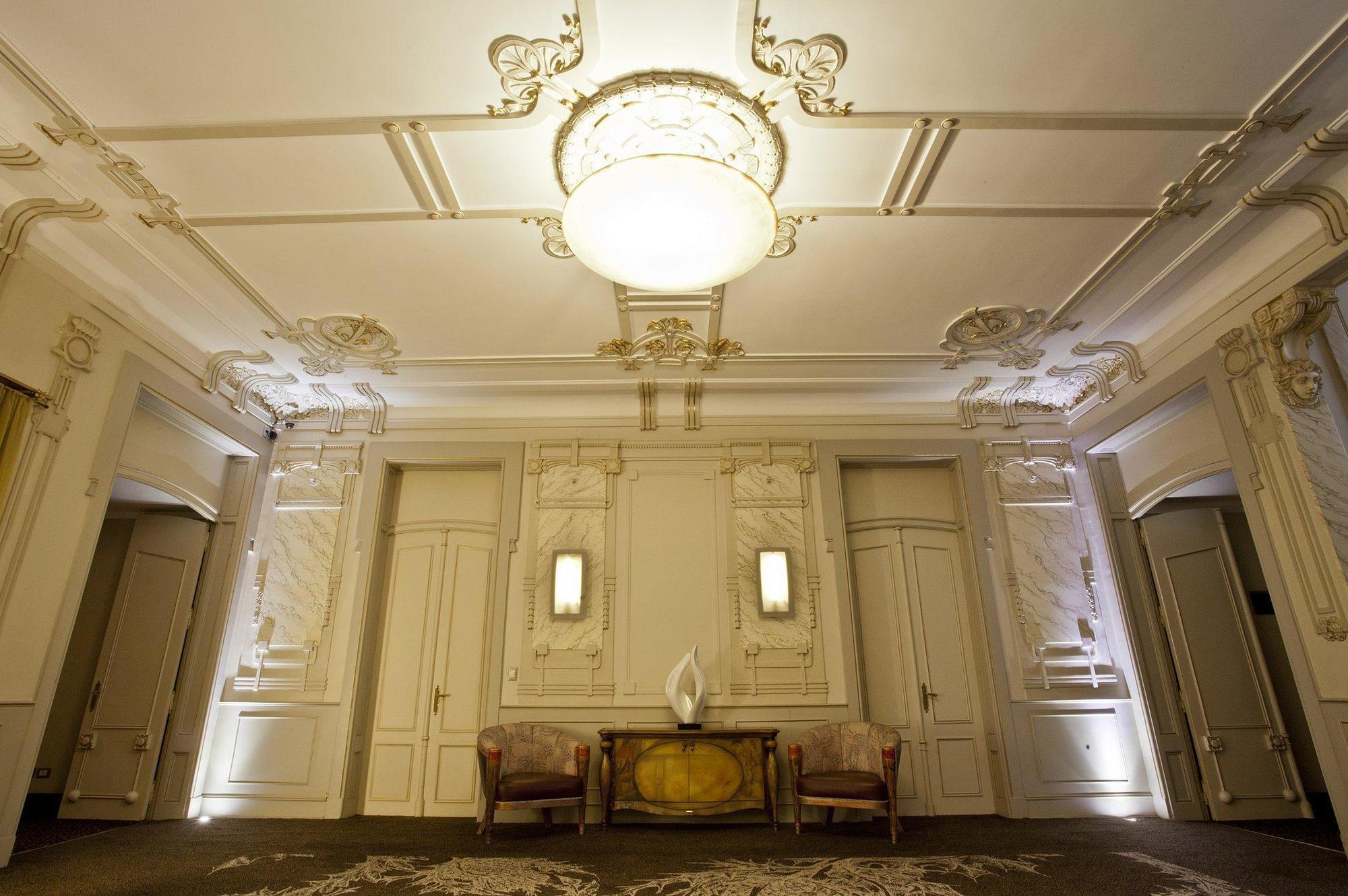 Savoy 4*