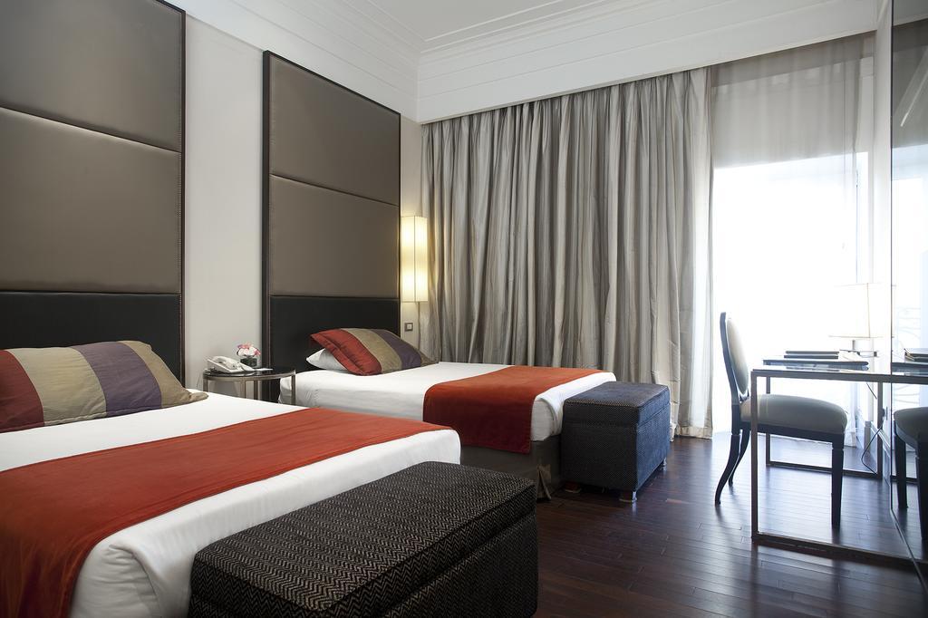 Savoy 4*