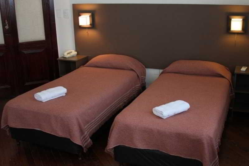 Ritz & Ba Albergue