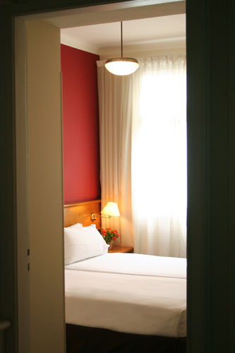 Hotel Crisol Catalinas 3*