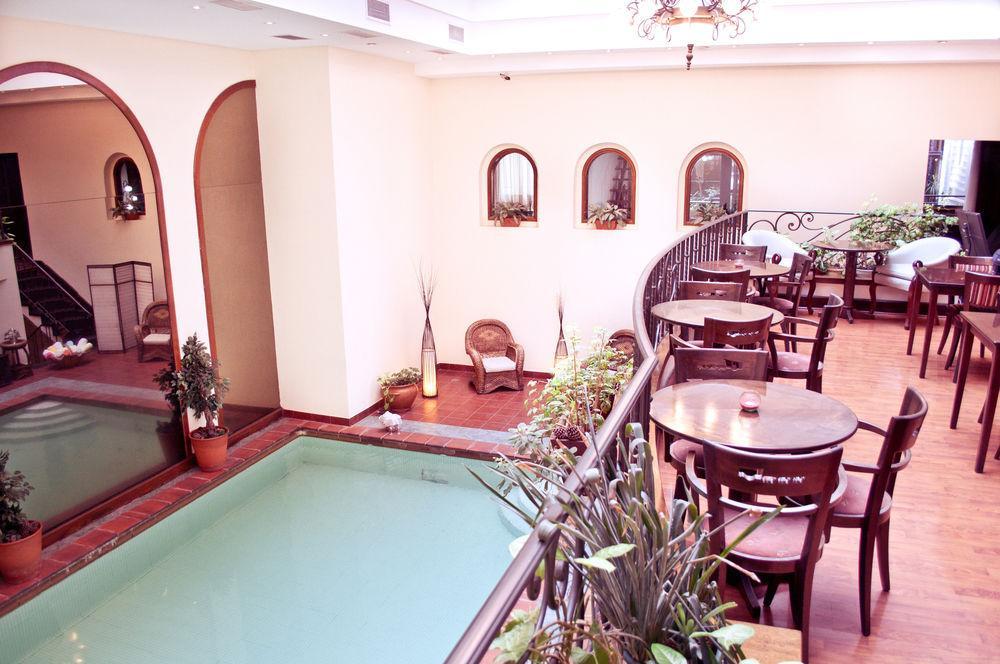 Posta Carretas Hotel