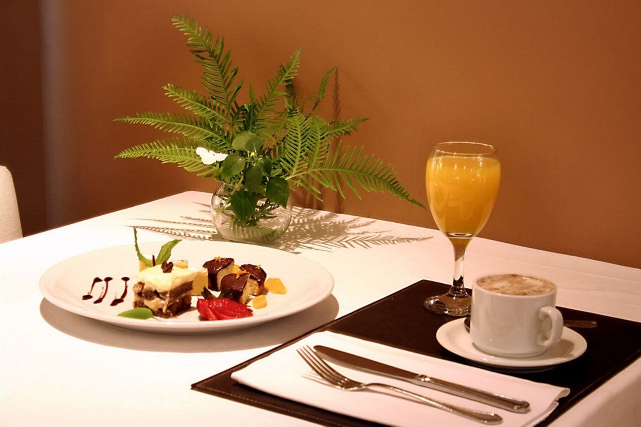 Loi Arenales Hotel
