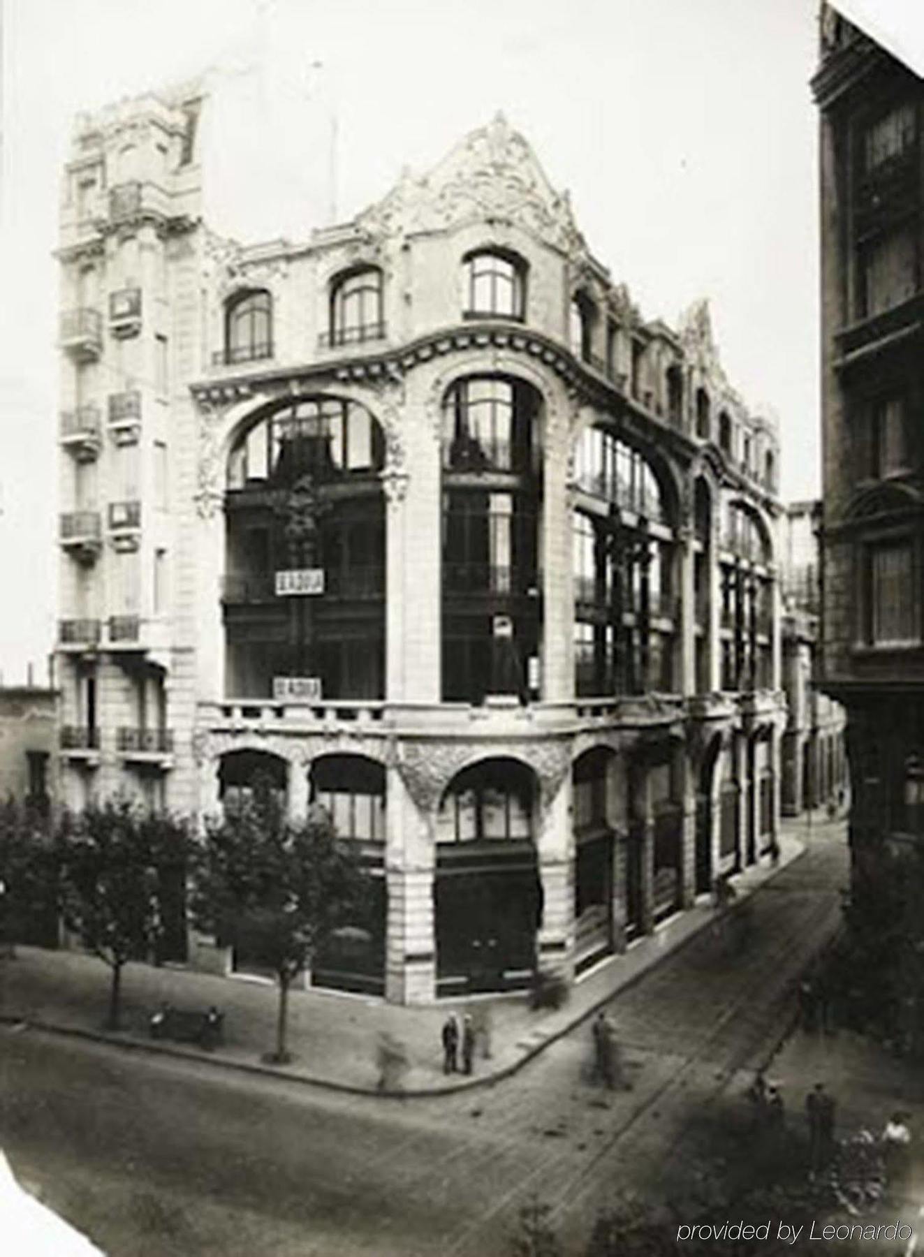 Tango De Mayo Hotel 4*