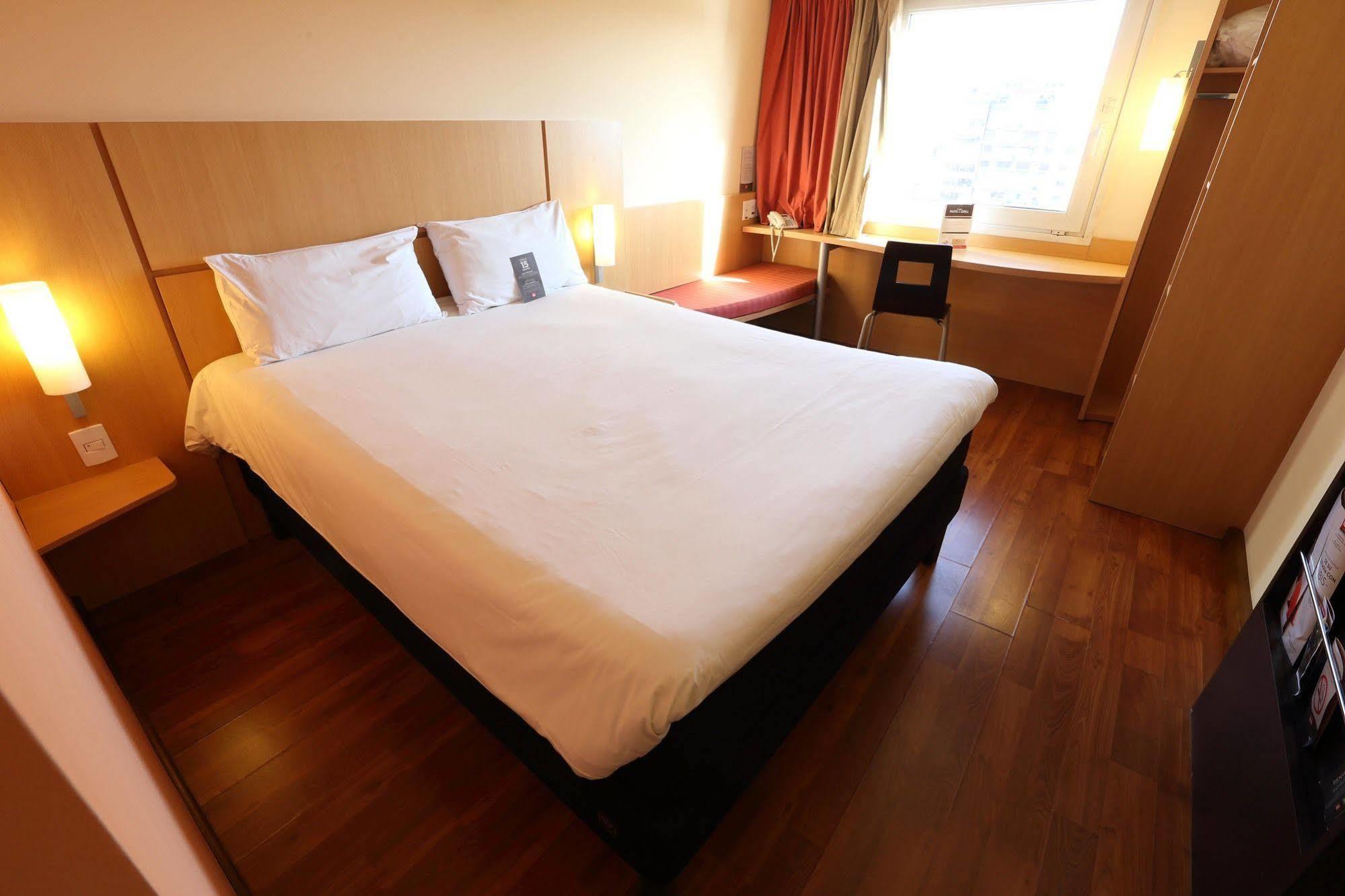 Hotel Ibis Congreso