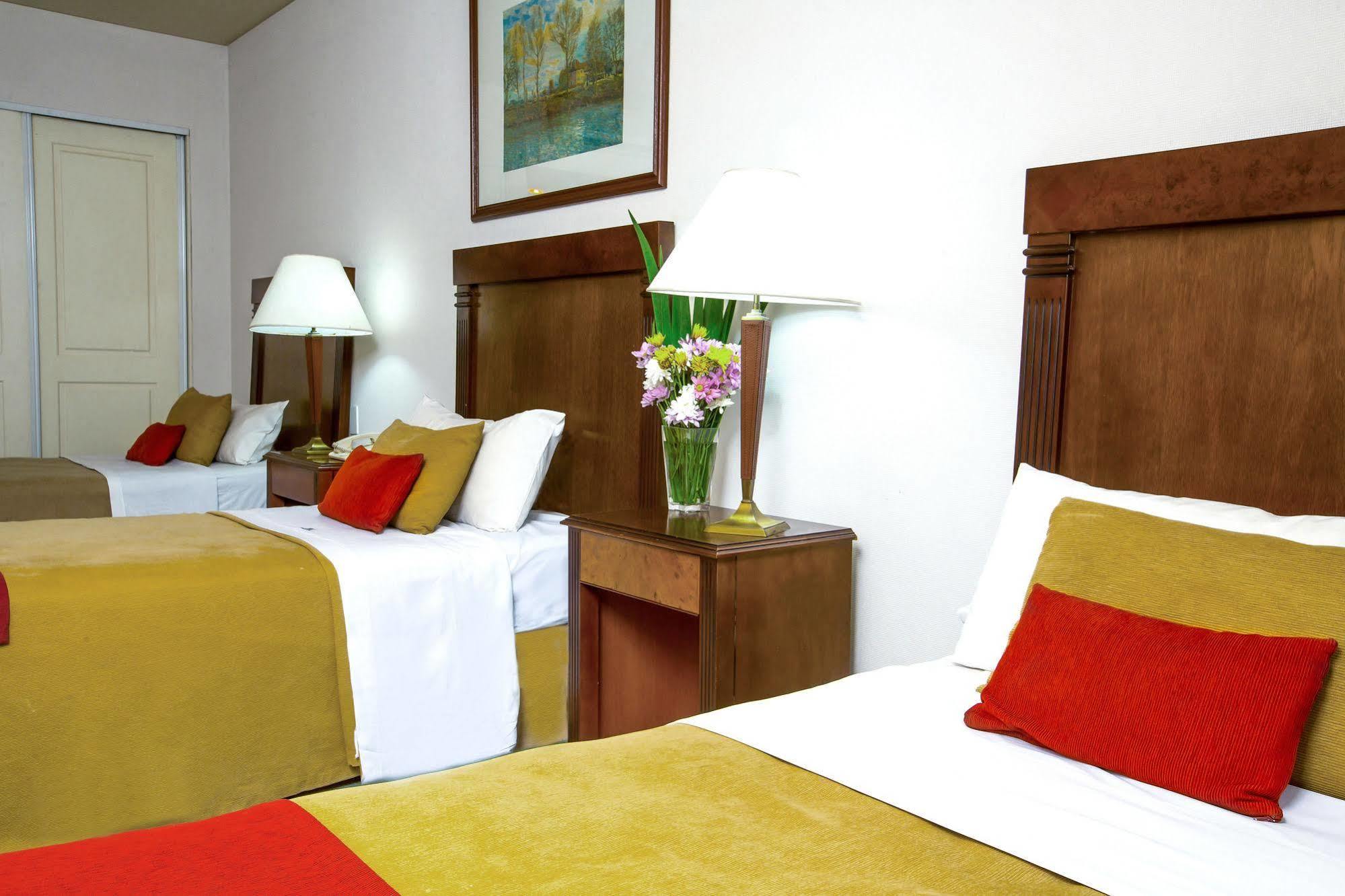 Hr Esmeralda Luxor 4*