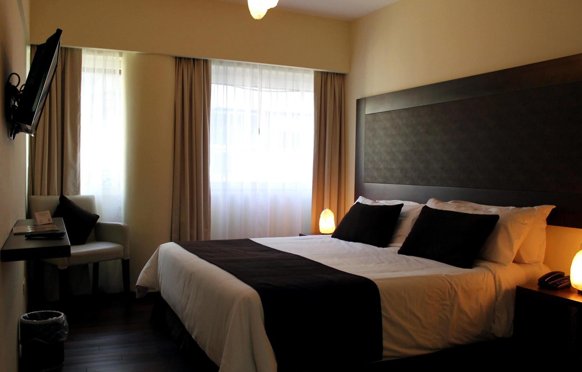 Park Royal Hotel