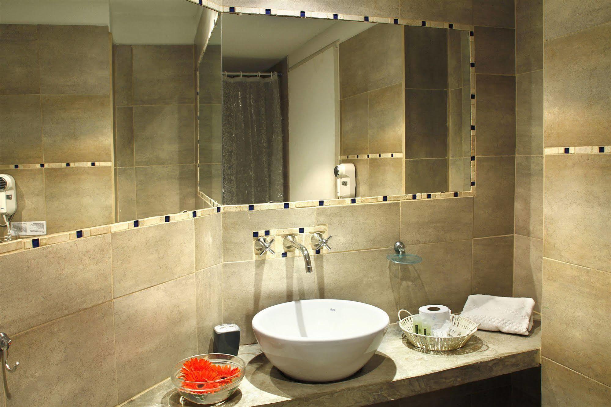 Jam Boutique Hotel 3*
