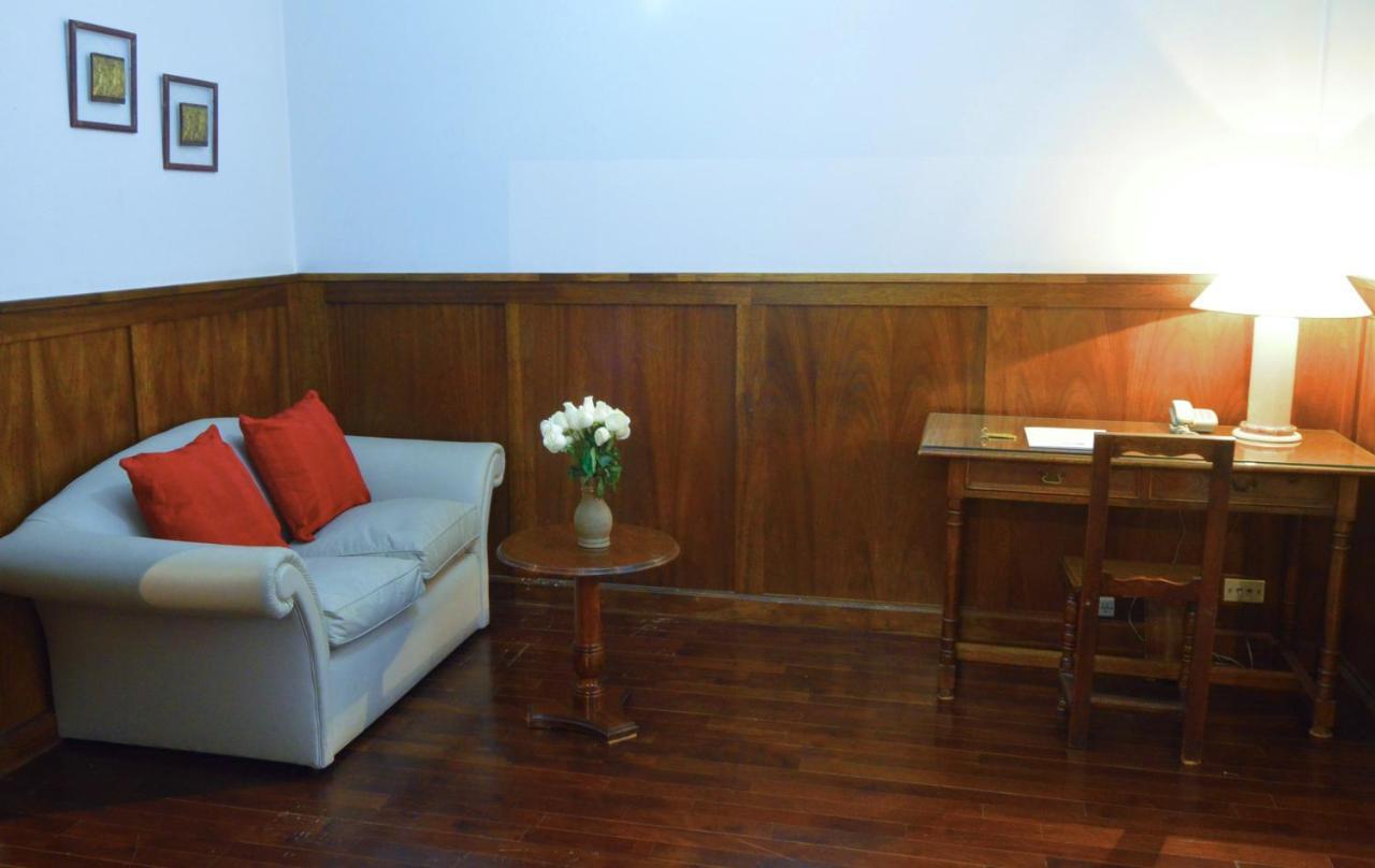 Hotel Posta Carretas