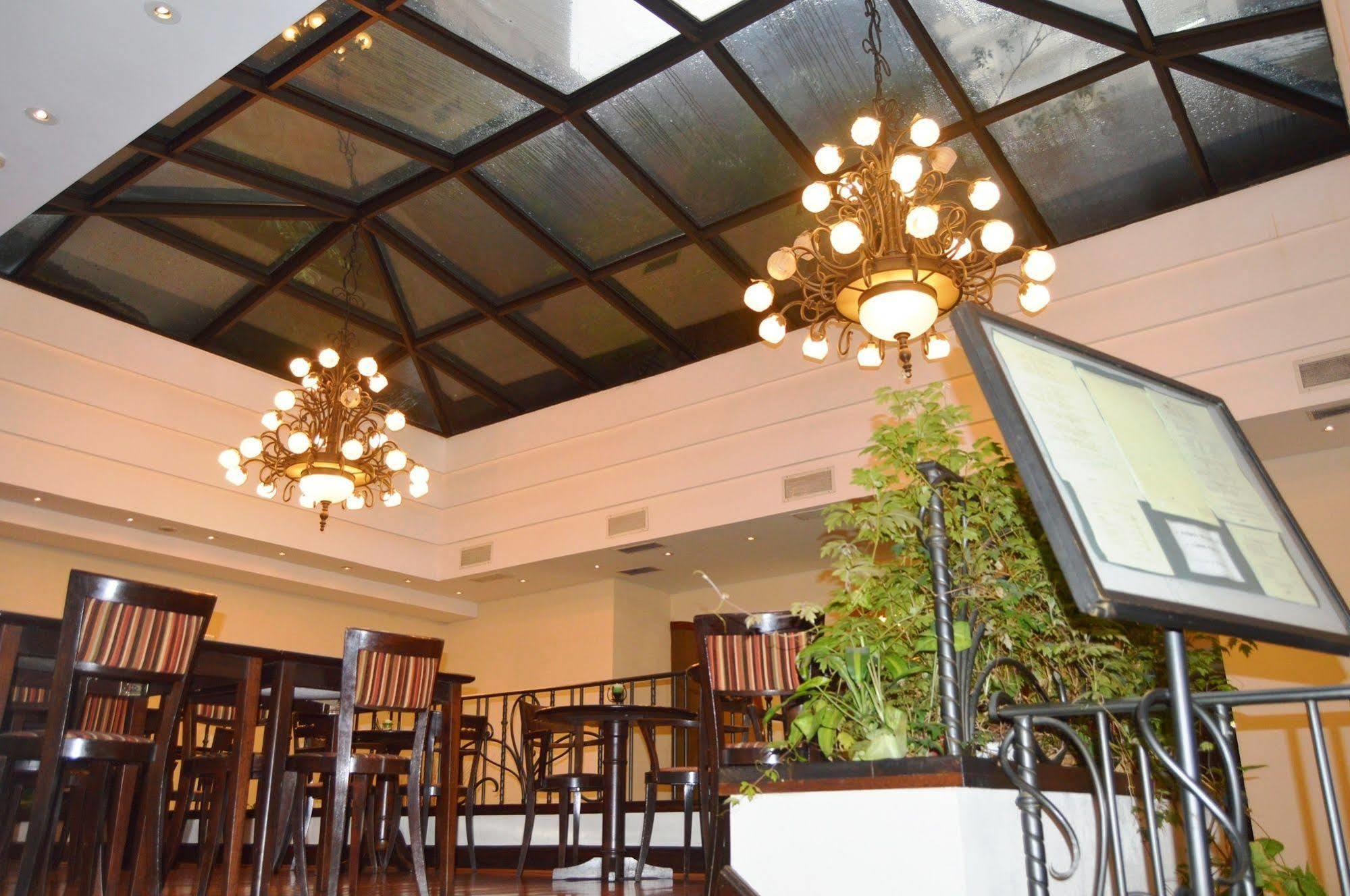 Posta Carretas Hotel