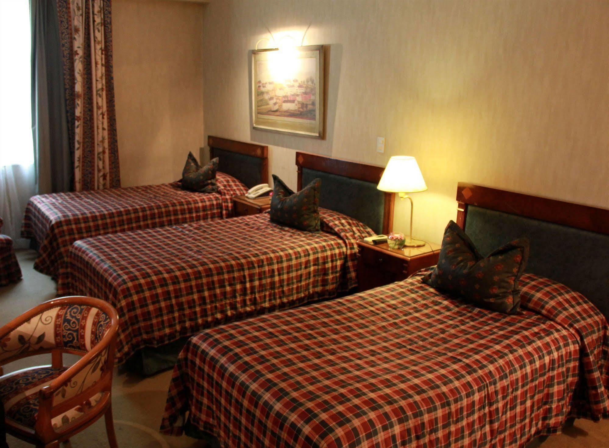 Mayflower Hotel