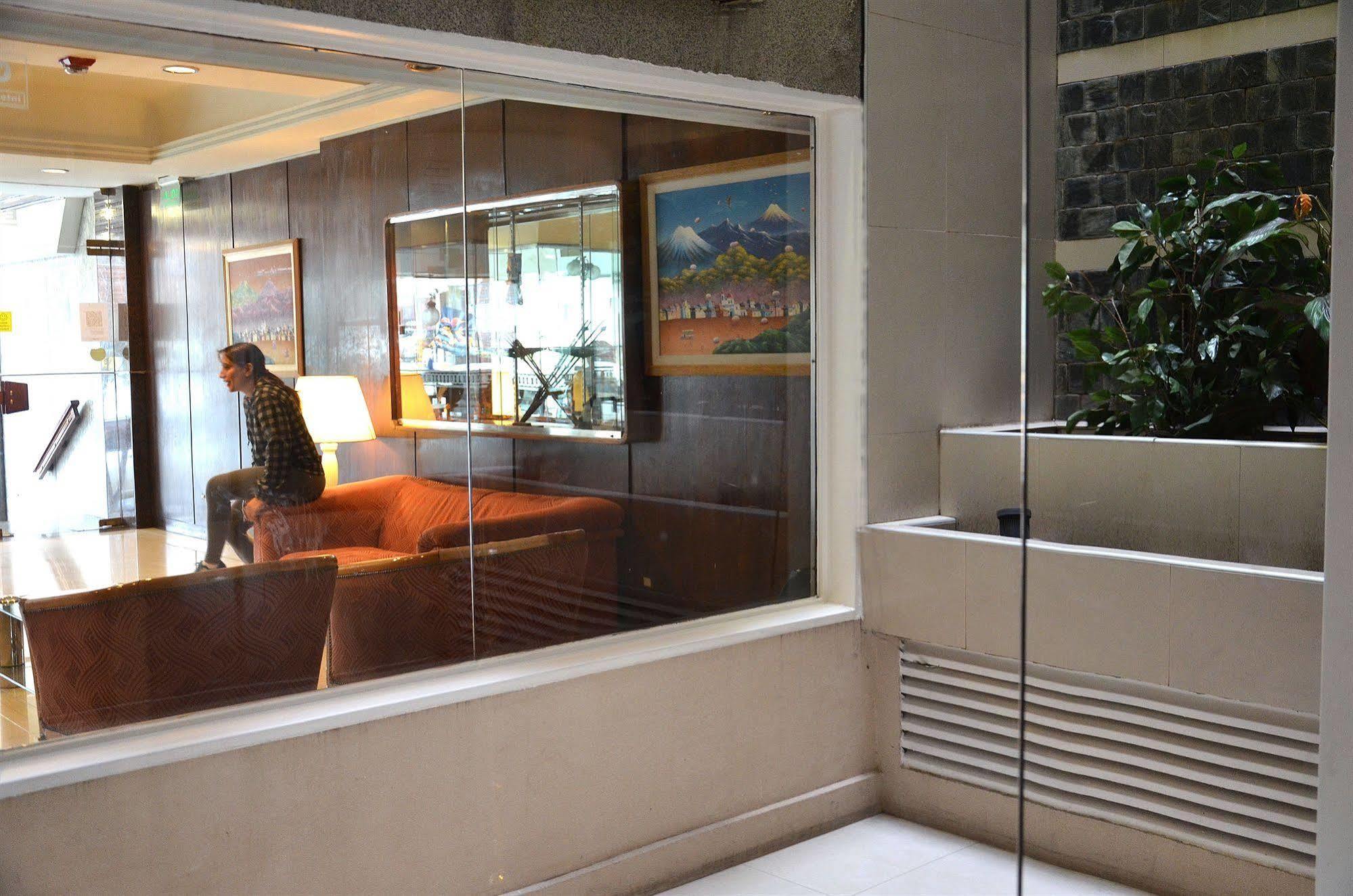 Hotel Ecuador Buenos Aires