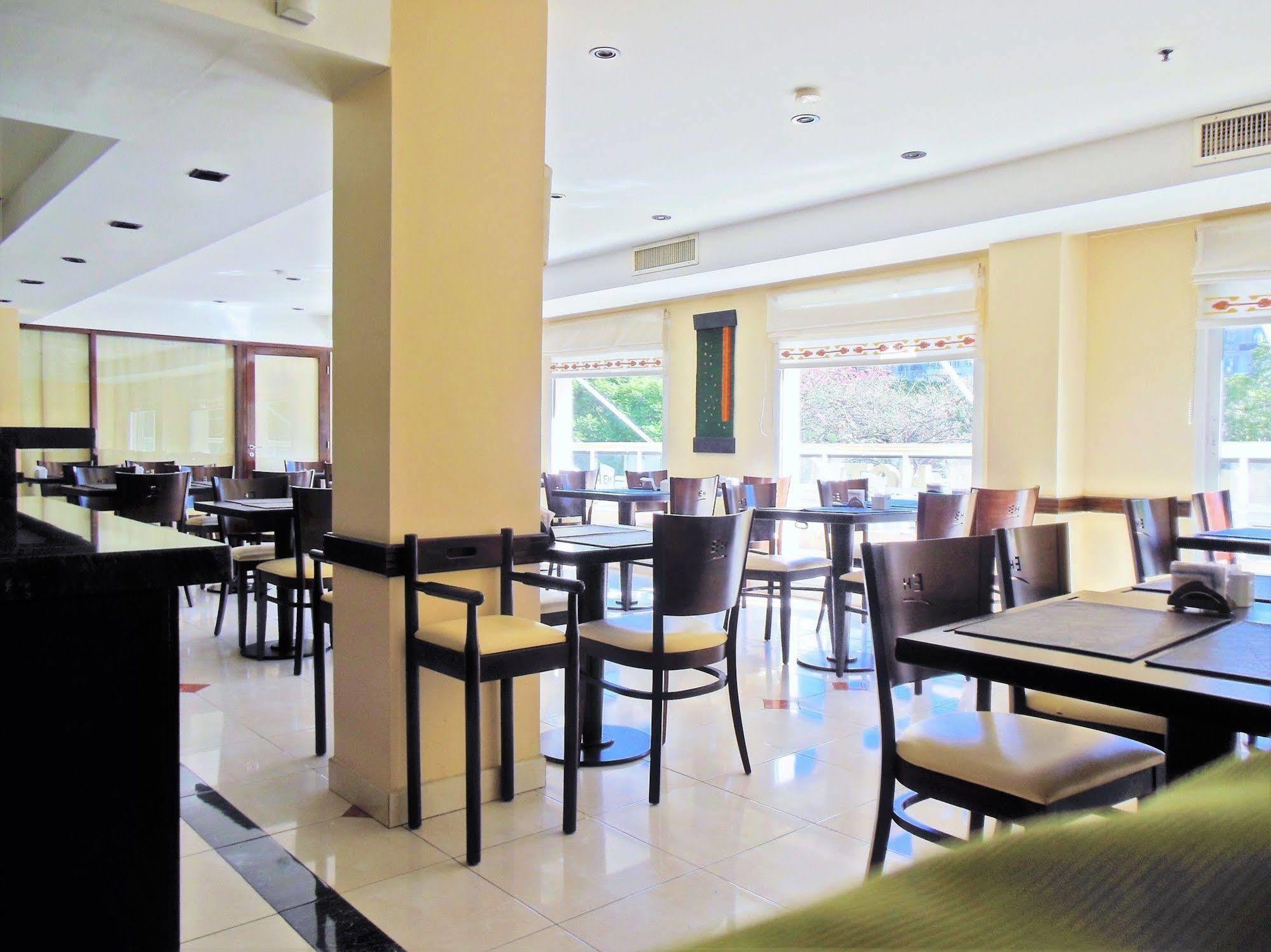Embajador 3*