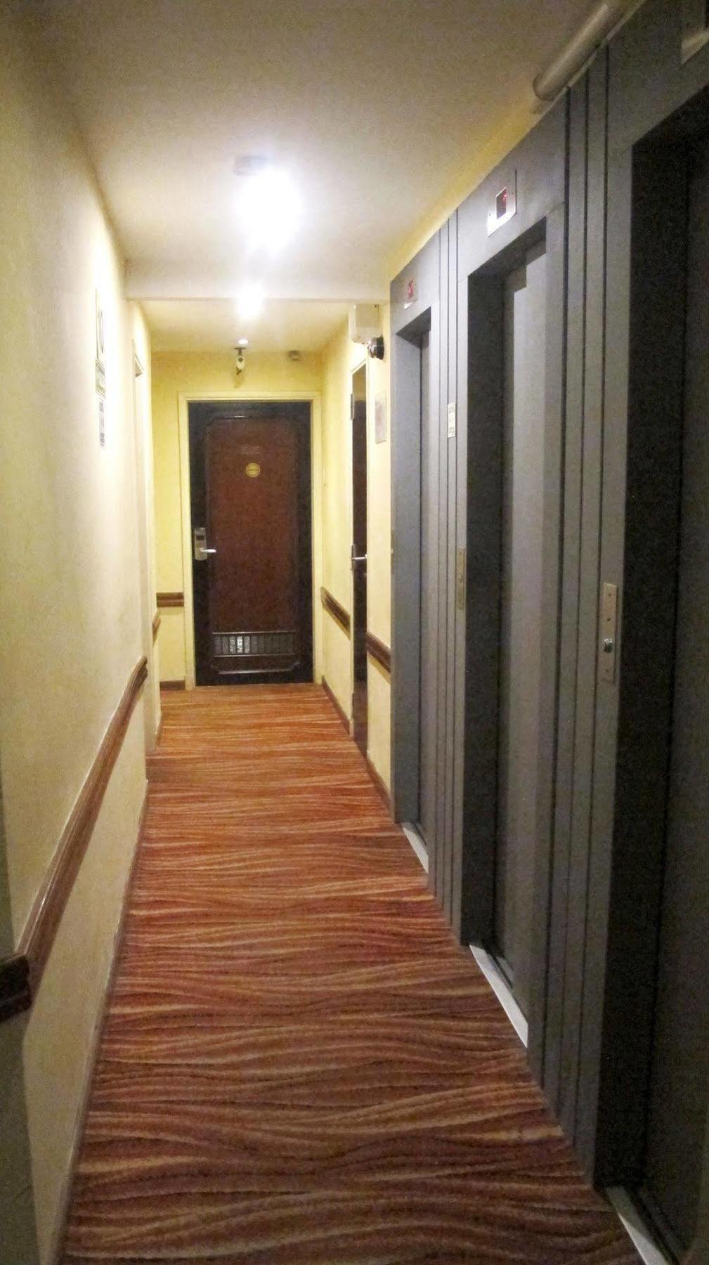 Embajador Hotel 3*
