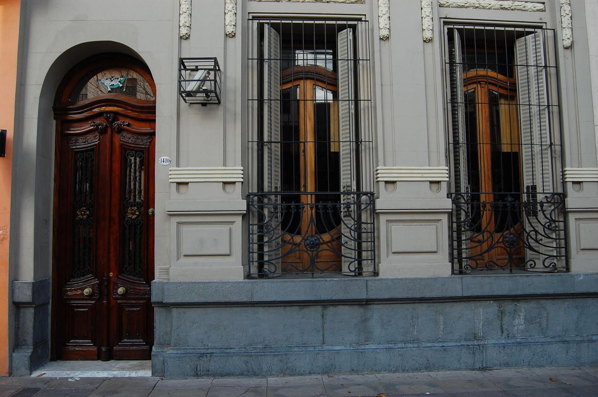 Sabatico Travelers Hostel