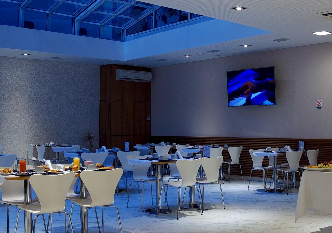 Uom Hotel Buenos Aires