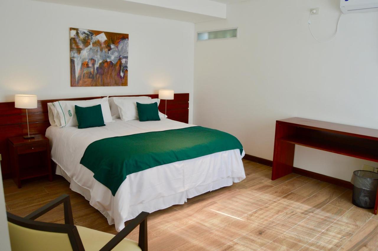 6 De Octubre Hotel 3*