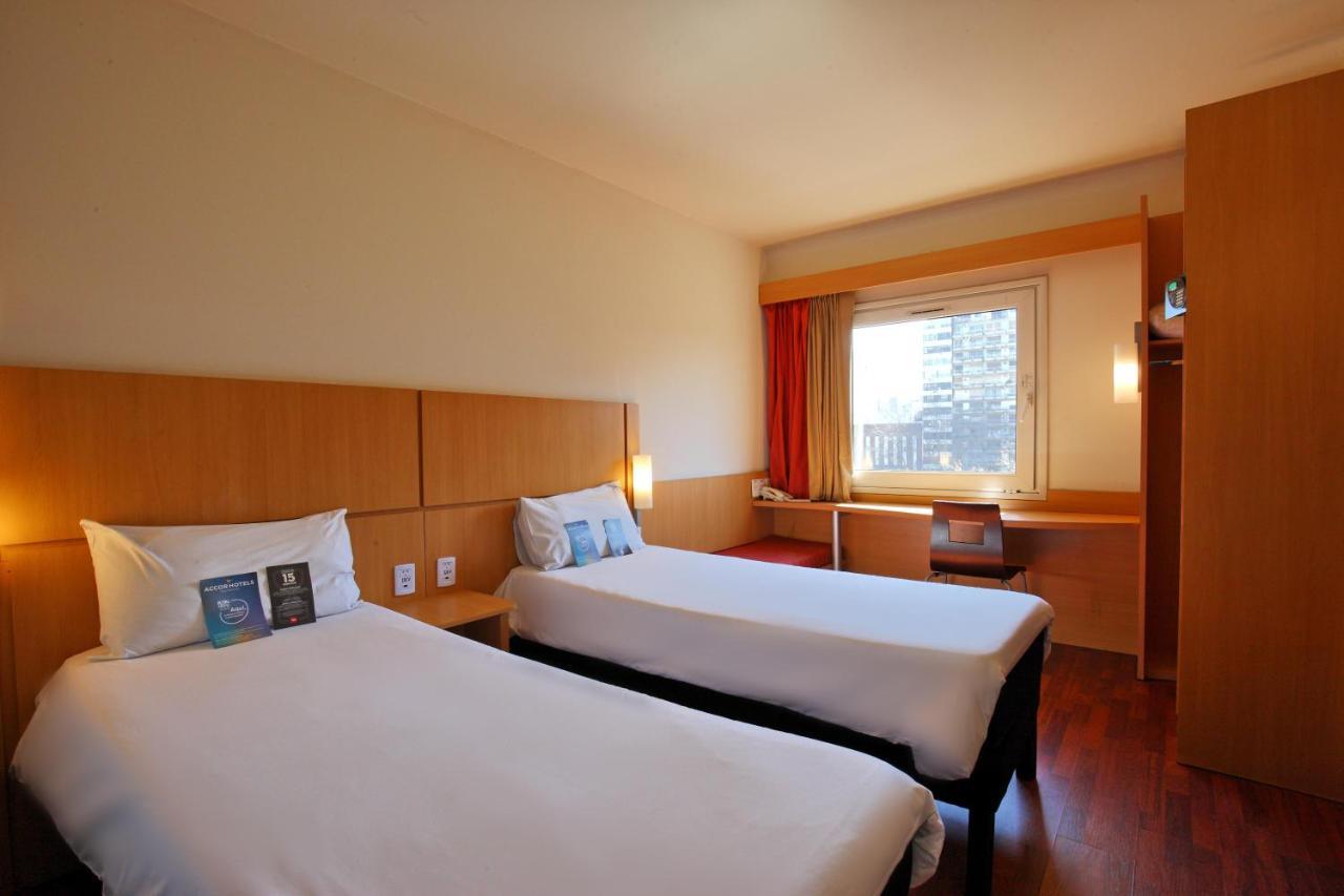 Hotel Ibis Congreso 3*