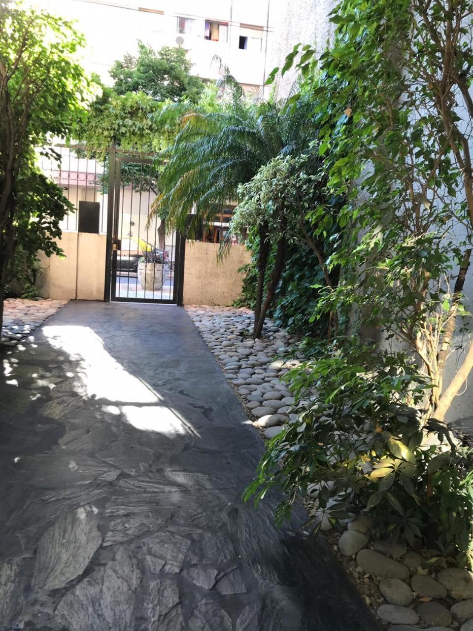 Bulnes Y Calle Corrientes Apartment *