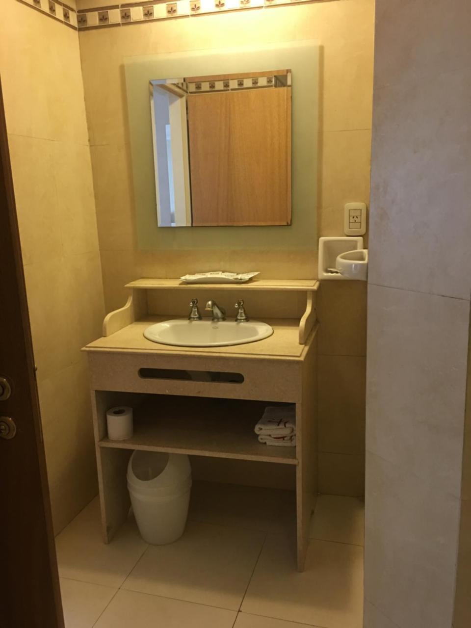 Rey Hotel