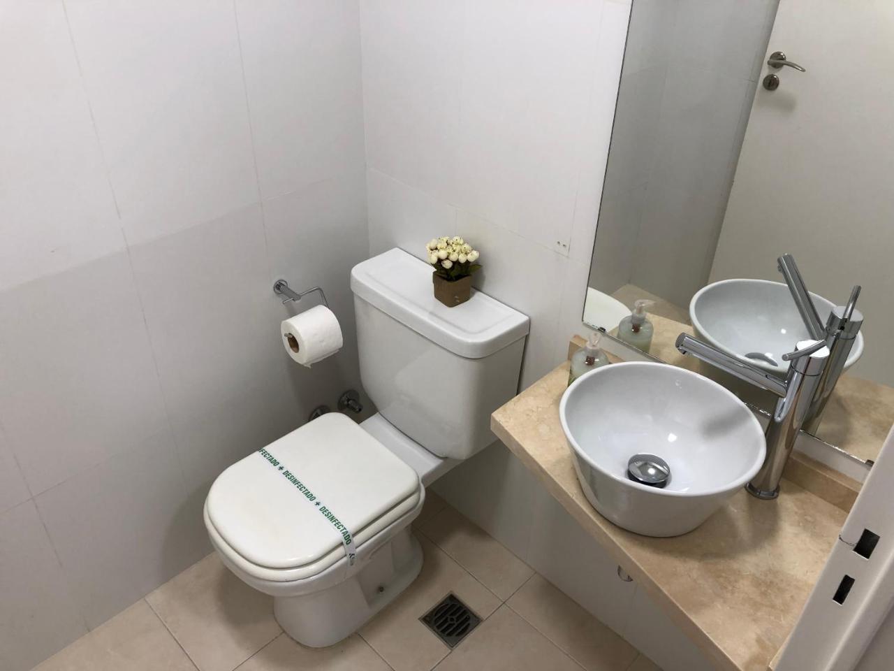 Metropolitan Charlone Apartment *