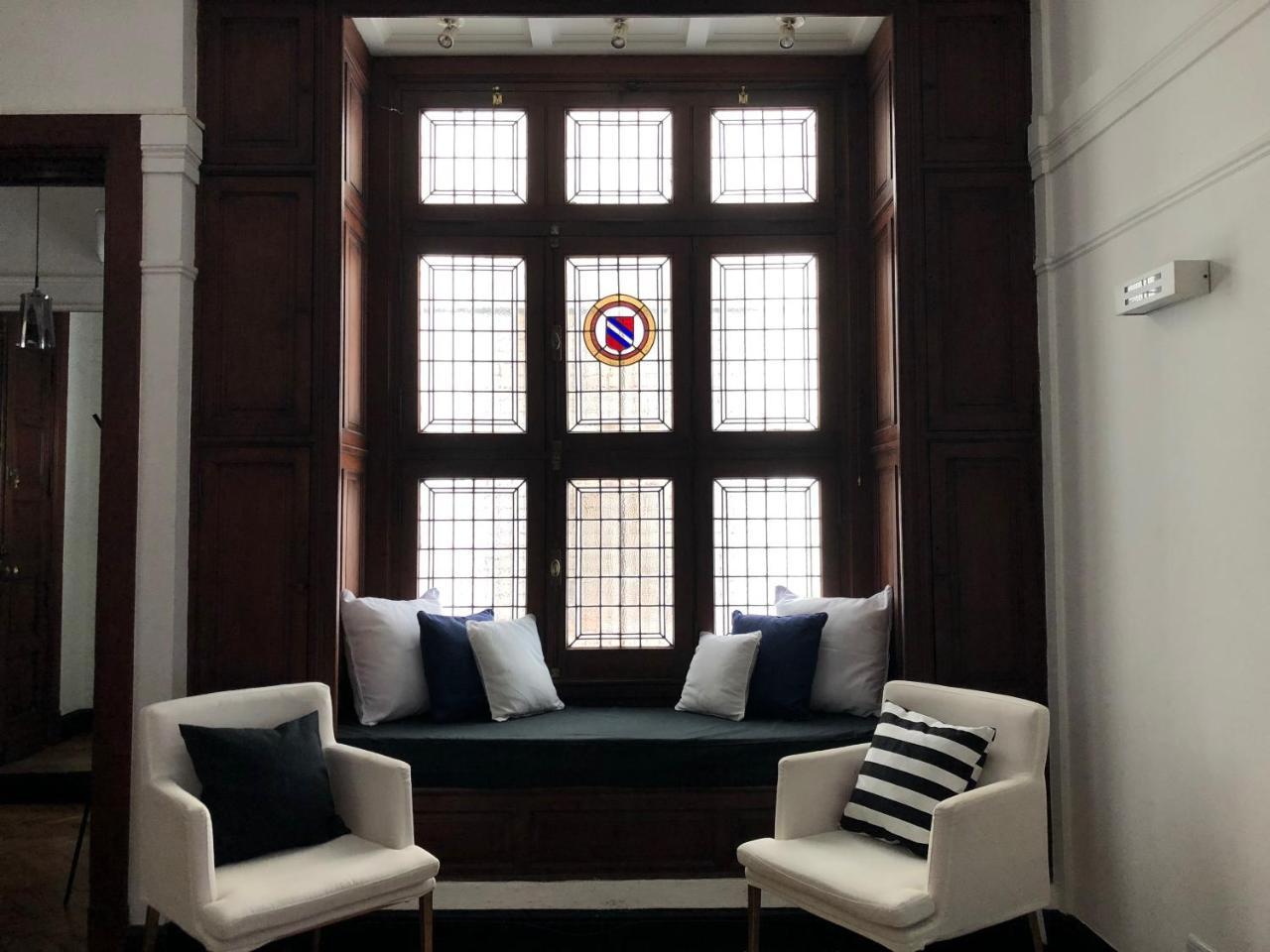 Antiguo Departamento Con Excelente Ubicacion * Buenos Aires