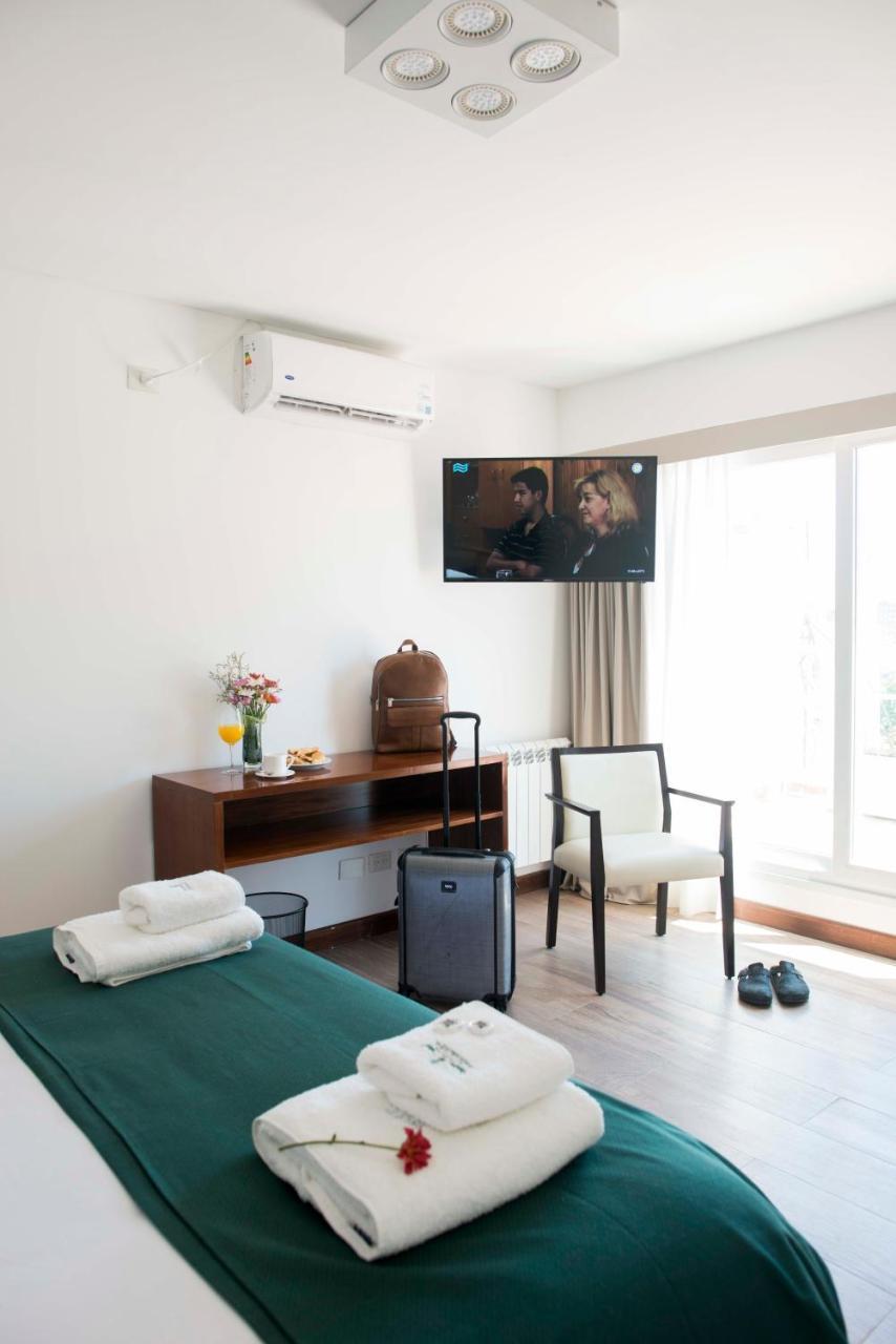 Hotel 6 De Octubre
