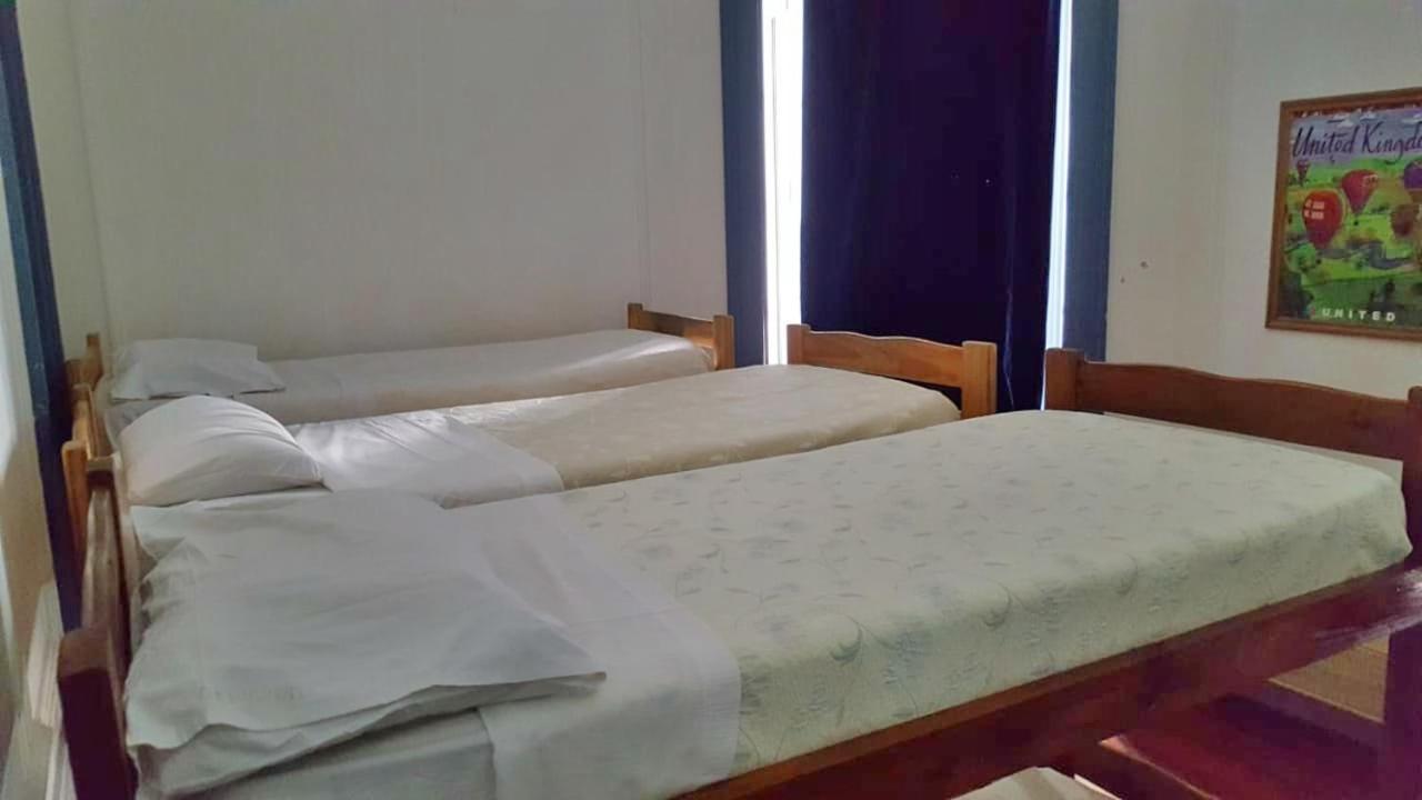 Urban 011 Hostal *