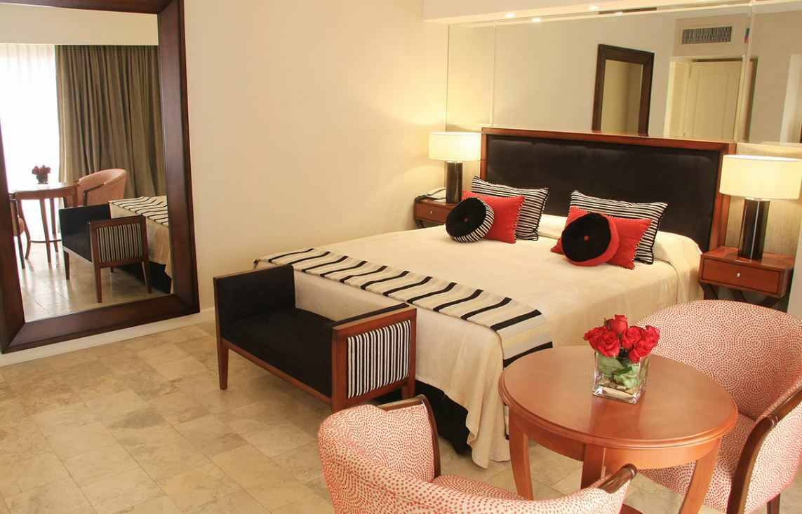Grand King Hotel 4*